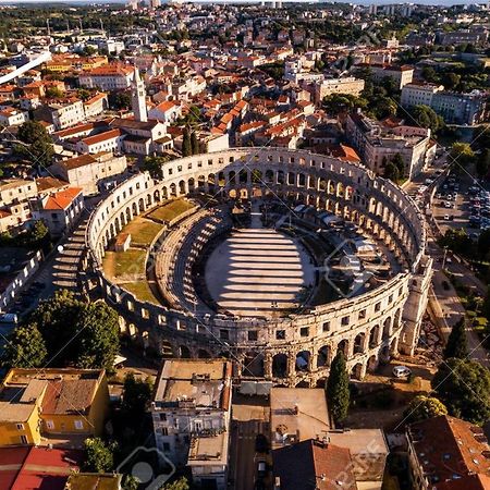 Pula Center Arena Belvedere Apartments And Rooms Exterior photo